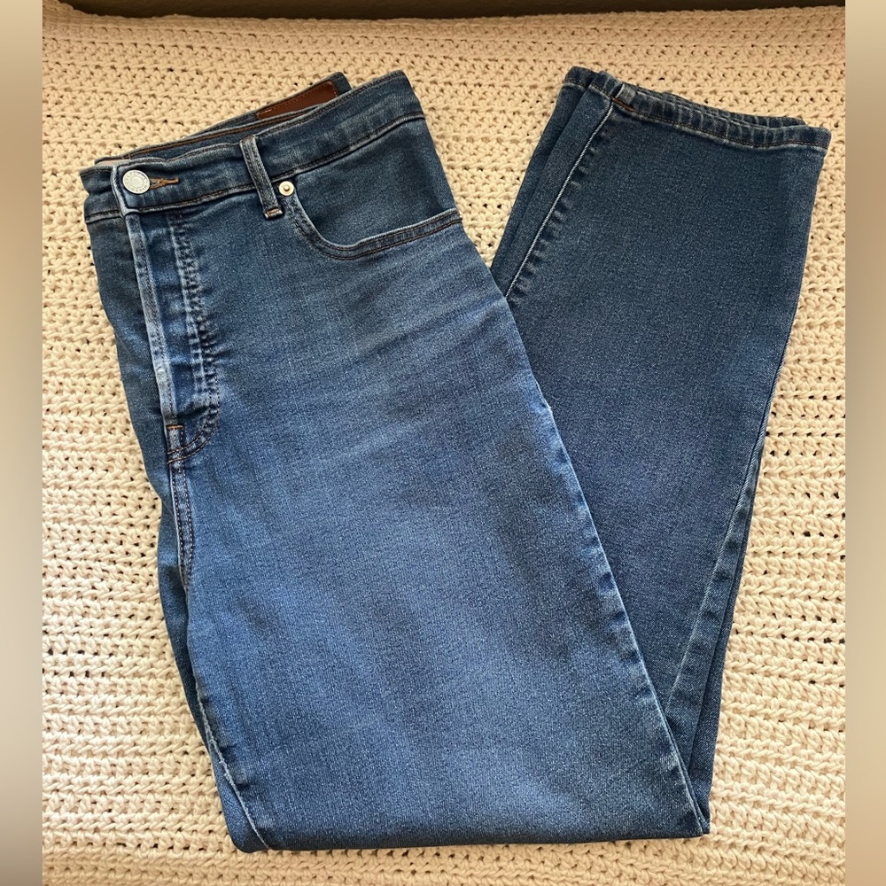 Everlane High Rise Slim-Straight (Cigarette) Jean, size 33.